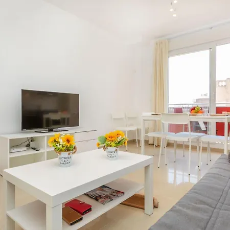 Center By Interhome *